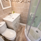 Premium Superking or Twin Sea View - Power Jet Shower Bathroom in Room 3
