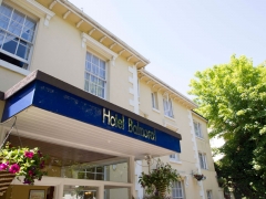 The-Hotel-Balmoral-Entrance-