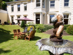 garden-water-fountain-lawn-terrace